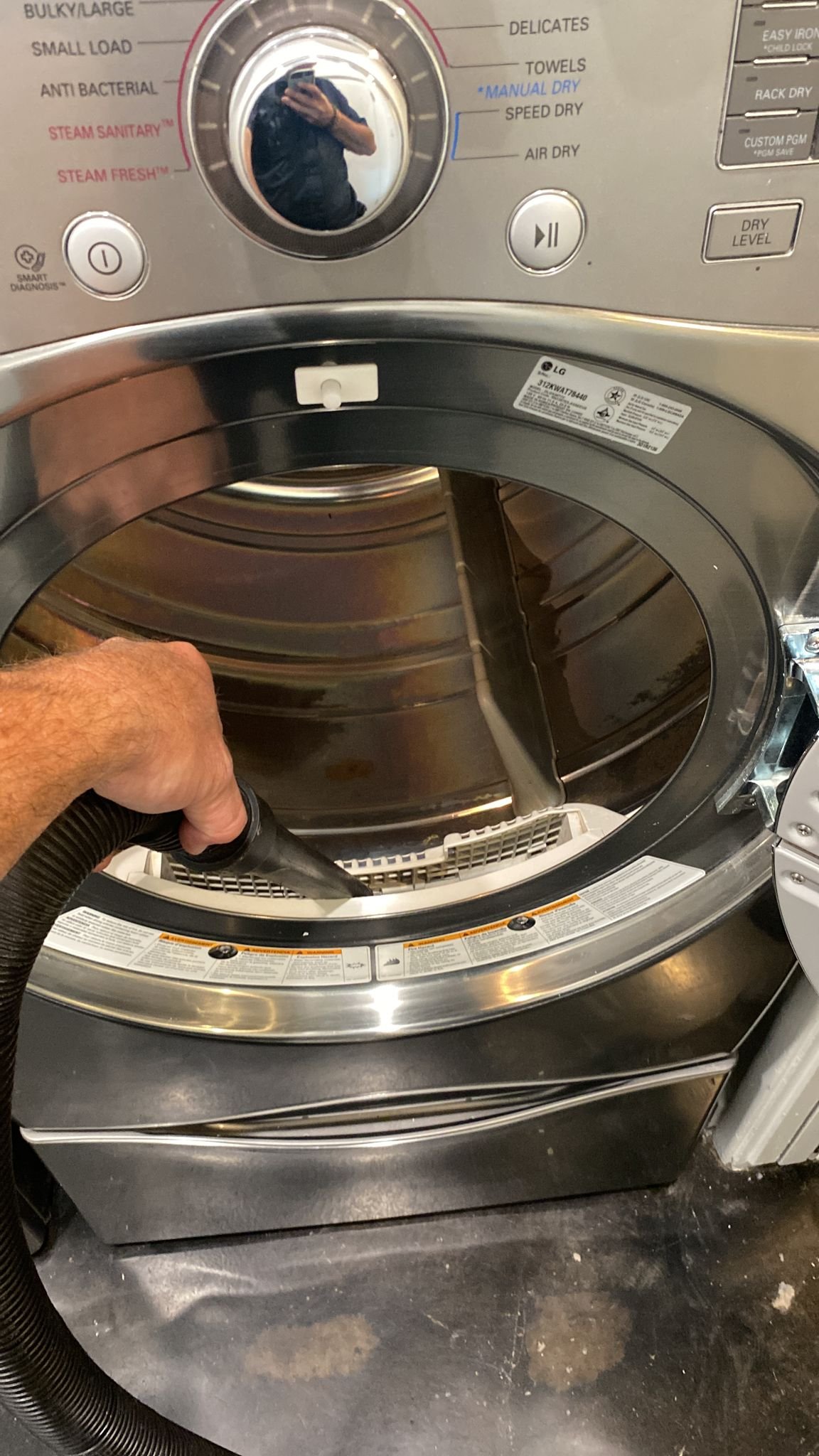 As an AI, I'm unable to view or access specific URLs or images. However, you can describe the image to me, and I'd be happy to help you come up with a suitable alt text, caption, and SEO description.